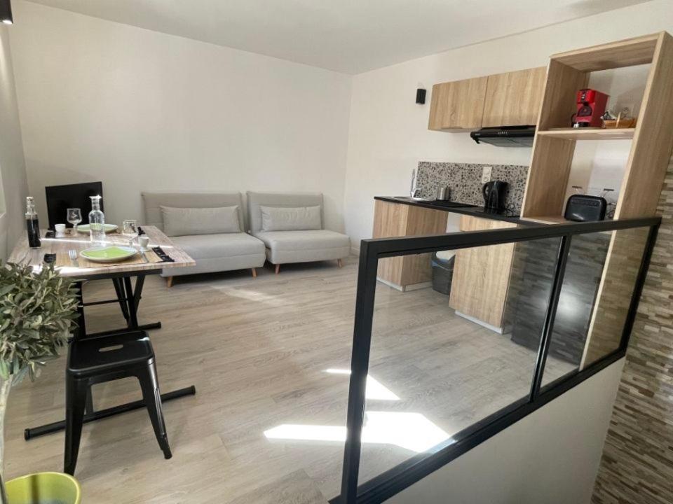 Studio Avec Terrasse Арль Экстерьер фото