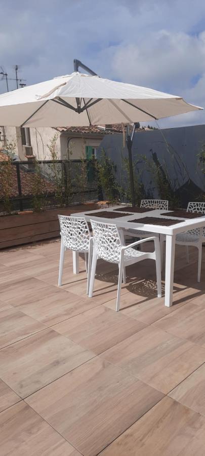 Studio Avec Terrasse Арль Экстерьер фото